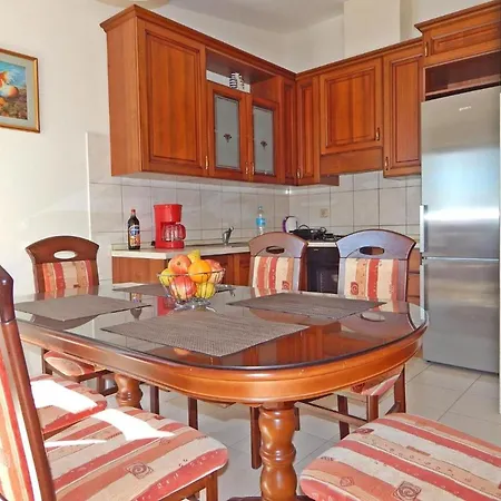 Boris Apartment